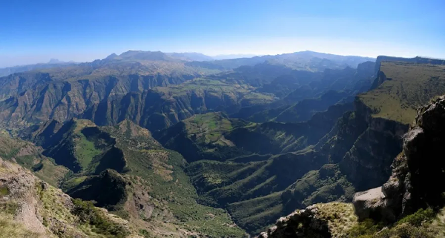 Imet Gogo viewpoint canyon panorama at 3,926 meters, Simien Mountains